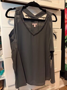 Juicy Couture Charcoal Gray Cold-Shoulder Beaded V-Neck Blouse